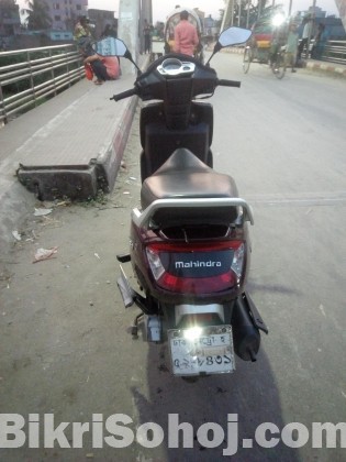 Mahindra Scooty Gusto 110 CC